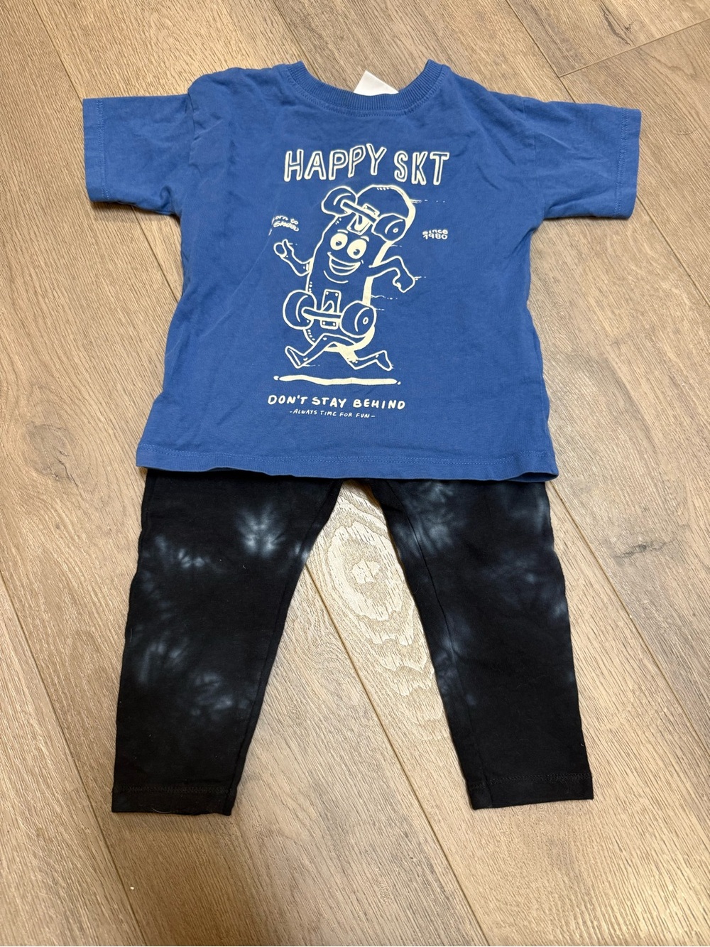Zara Blue Graphic Tee with Black Tie-Dye Leggings